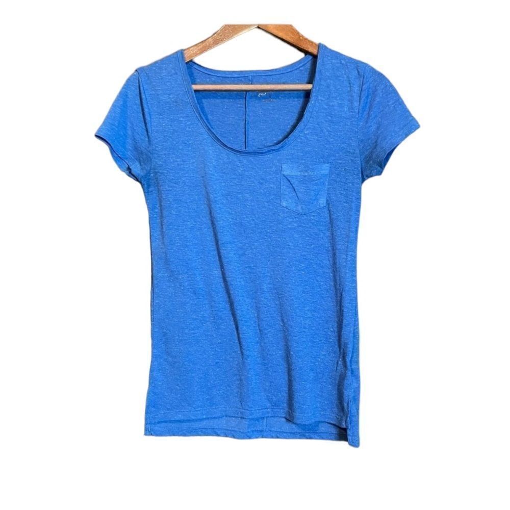 3 for $30! Arizona jeans blue scoop neck tee‎